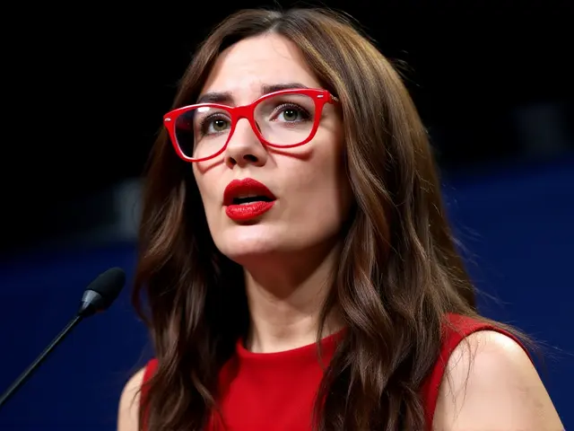 Camila Vallejo expondrá en Barcelona sobre democracia digital tras dejar La Moneda